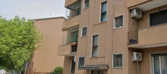 3 rooms Apartment in Lodi, Italy No. 138819 2