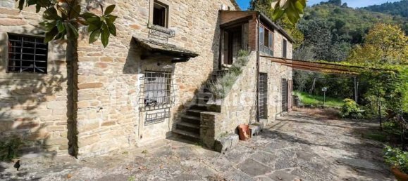 Дом с 3 спальнями в Кортона, Италия № 85895 2