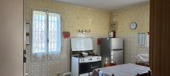 5 rooms House in Nonantola, Italy No. 64003 14