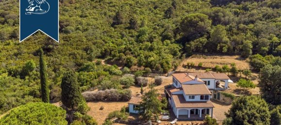 5 bedrooms Villa in Marciana Marina, Italy No. 69451 4