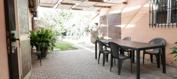 2 bedrooms House in Ravenna, Italy No. 333787 6