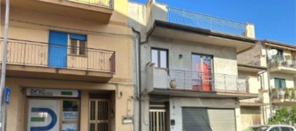 Квартира с 7 комнатами в Капри Леоне, Италия № 47881 2