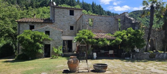6 rooms Villa in Scarperia e San Piero, Italy No. 290498 8