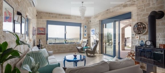 3 bedrooms Villa in Crete, Greece No. 8713 9