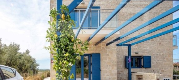 3 bedrooms Villa in Crete, Greece No. 8713 4