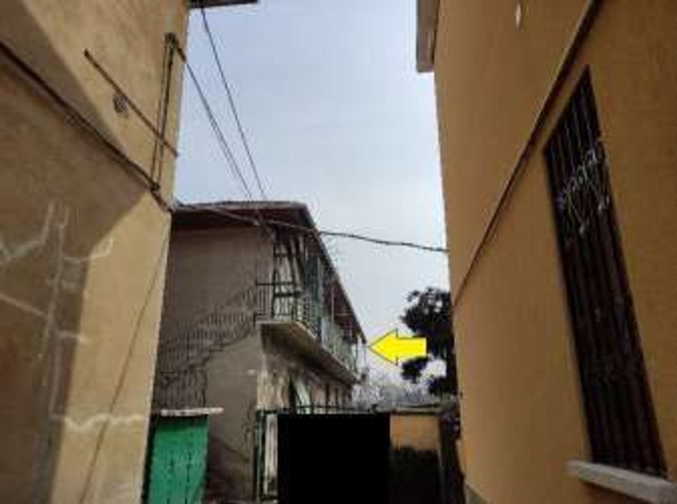 Apartamento de 4 habitaciónes en Sesto San Giovanni, Italy No. 13930