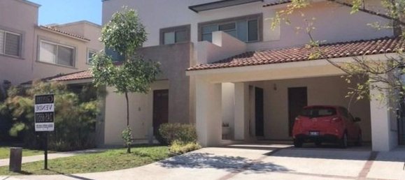 4 bedrooms House in Queretaro, Mexico No. 167044 2