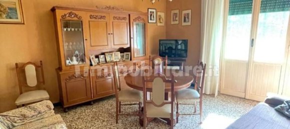 Apartamento de 3 dormitorios en La Spezia, Italy No. 101303 2