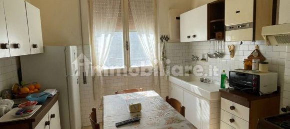 Apartamento de 3 dormitorios en La Spezia, Italy No. 101303 8
