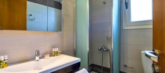 4 bedrooms Villa in Chania, Greece No. 215 14