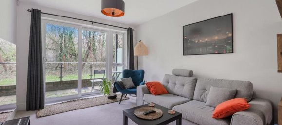 2 bedrooms Apartment in Epsom, United Kingdom No. 9710 2