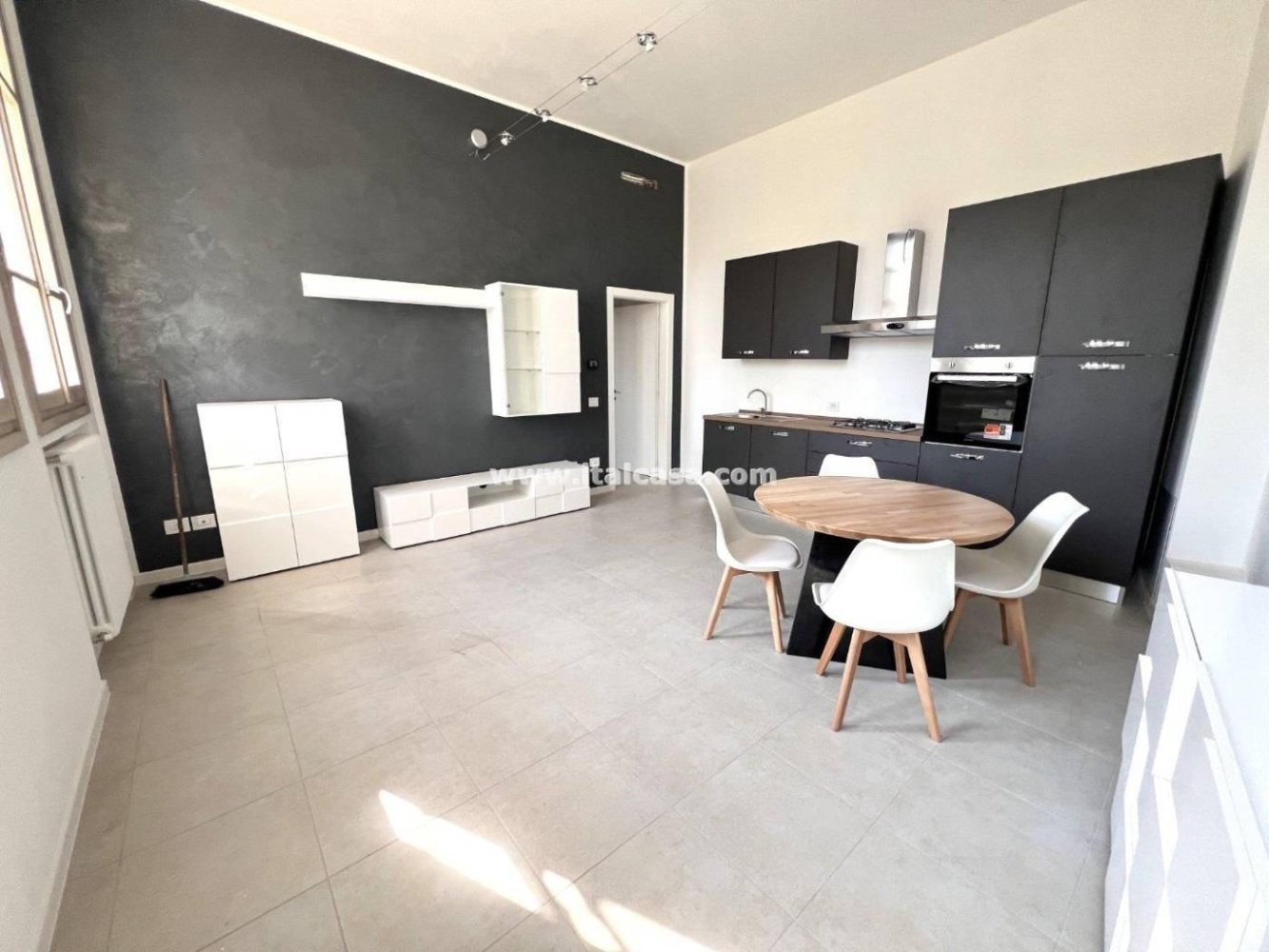 2 Schlafzimmer Wohnung in Curtatone, Italy, Nr. 353826