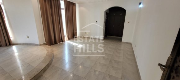 Villa de 6 dormitorios en Al Barsha, UAE No. 8701 7