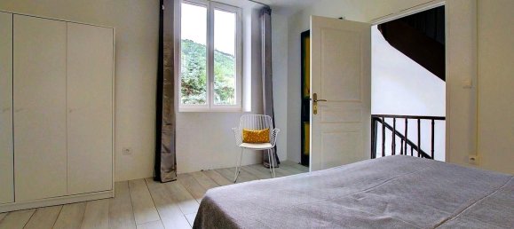 9 chambres Appartement à Ain, France No. 333438 6