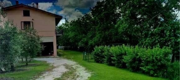 5 rooms Villa in Nocera Umbra, Italy No. 66047 2