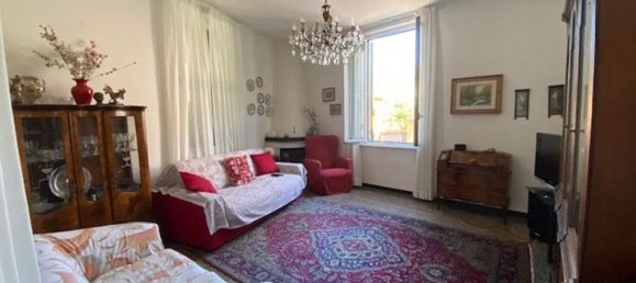 Apartamento de 3 habitaciónes en Rapallo, Italy No. 267945 2