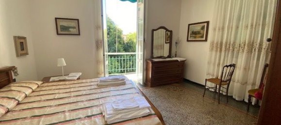 Apartamento de 3 habitaciónes en Rapallo, Italy No. 267945 3