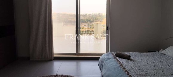 3 bedrooms Penthouse in Saint Paul's Bay, Malta No. 11697 4