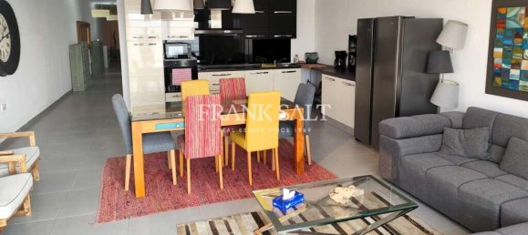 3 bedrooms Penthouse in Saint Paul's Bay, Malta No. 11697 3