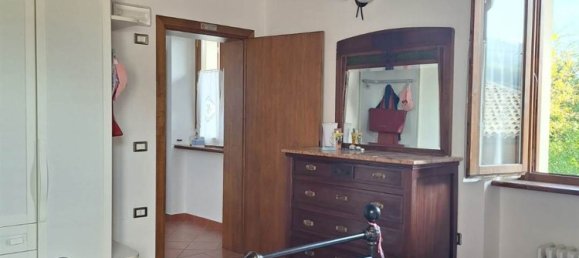 Casa de 30 divisões em Dovadola, Italy N.º 227735 8