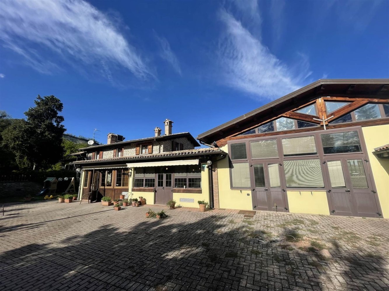 Casa de 30 divisões em Dovadola, Italy N.º 227735