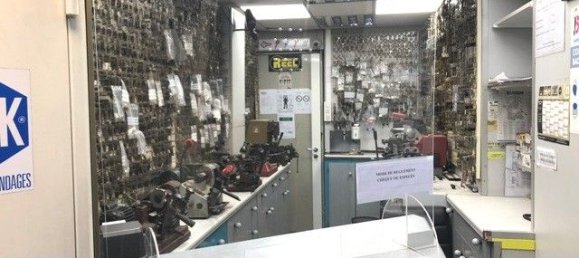  عقار تجاري في Paris, France 14متر مربع رقم 146697 2