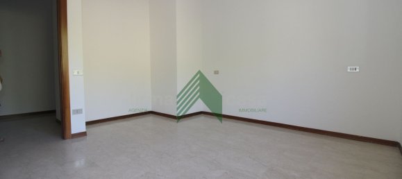 Apartamento de 4 dormitorios en Teramo, Italy No. 344880 21