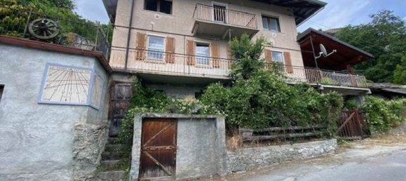 5-Zimmer Haus in Quart, Italy, Nr. 300116 2