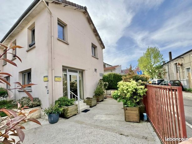 Casa T3 em Bagnolet, France N.º 310829