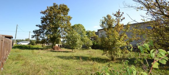  Land in Podensac, France No. 98700 4