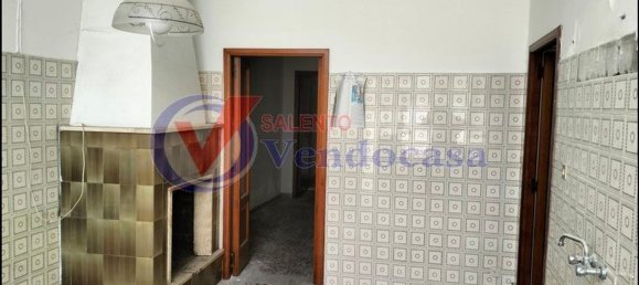 7 rooms House in Maglie, Italy No. 161649 7