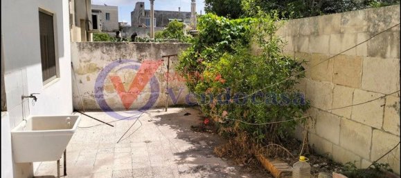 7 rooms House in Maglie, Italy No. 161649 4