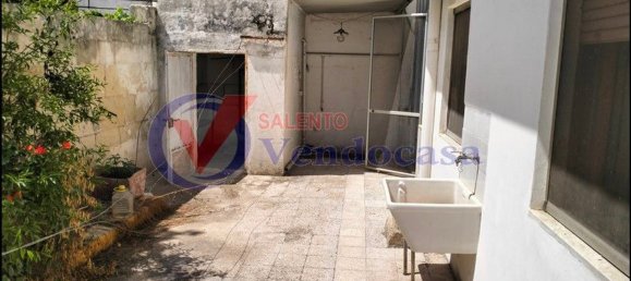 7 rooms House in Maglie, Italy No. 161649 3