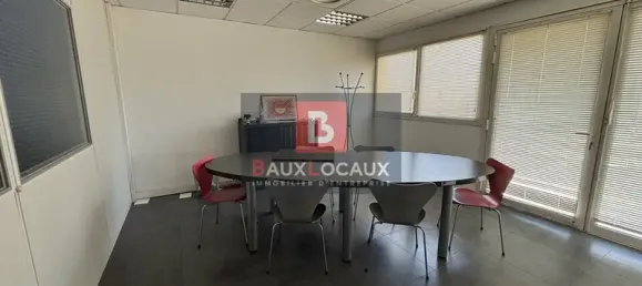 160m² Office in Avignon, France No. 290119 4