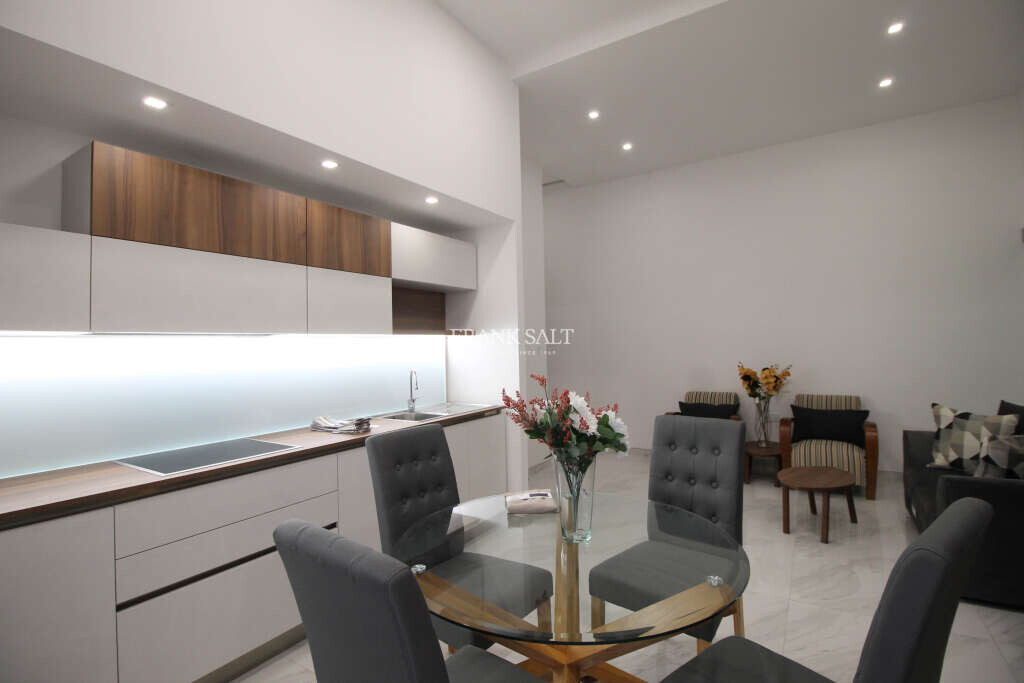 2 غرف نوم شقة في Sliema, Malta رقم 9813