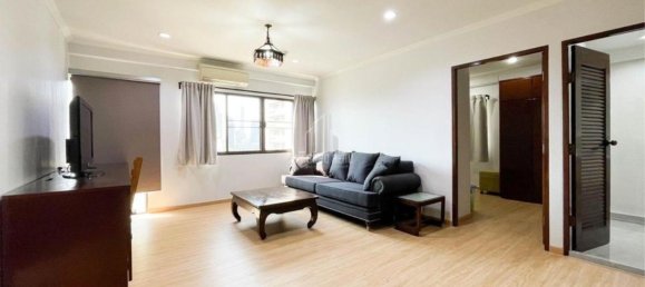 2 bedrooms Condo in Khlong Toei, Thailand No. 8802 2
