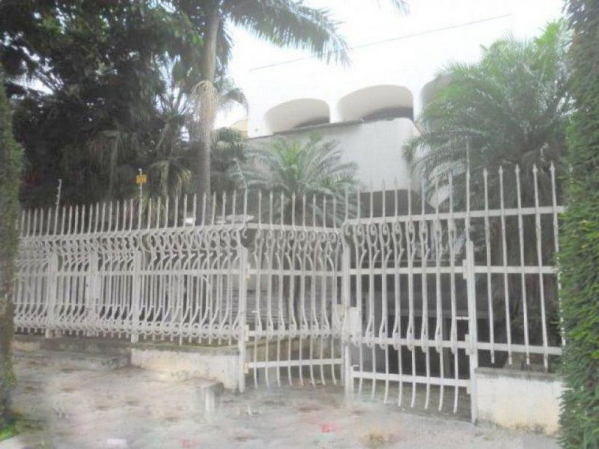 Casa de 4 dormitorios en Sao Paulo, Brazil No. 487334