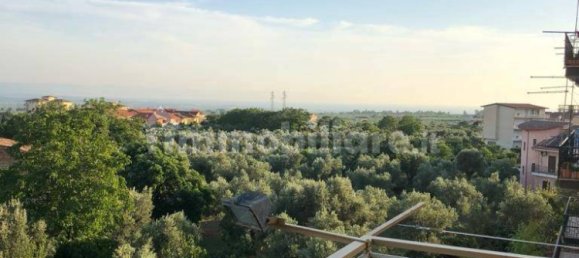 Квартира с 3 спальнями в Ламеция Терме, Италия № 119003 18