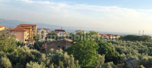 Квартира с 3 спальнями в Ламеция Терме, Италия № 119003 17