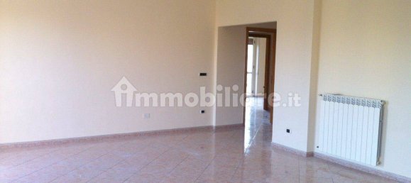 Квартира с 3 спальнями в Ламеция Терме, Италия № 119003 3