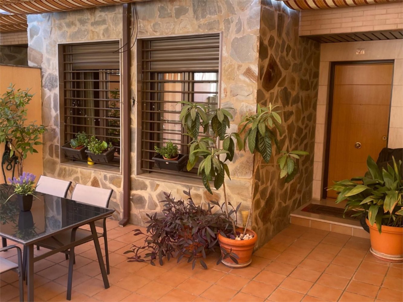 Adosado de 4 dormitorios en Granada, Spain No. 213936