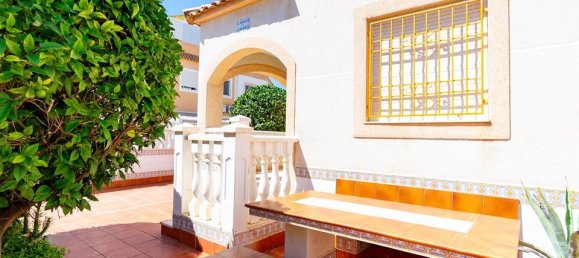 3 bedrooms Bungalow in Torrevieja, Spain No. 178161 3