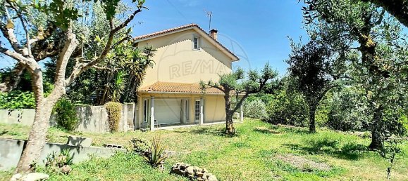 4 bedrooms House in Oliveira do Conde, Portugal No. 184442 2