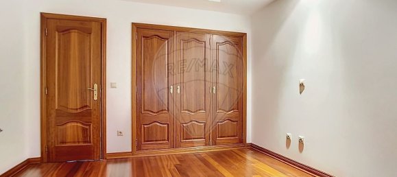 4 bedrooms House in Oliveira do Conde, Portugal No. 184442 9