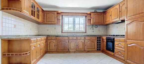 4 bedrooms House in Oliveira do Conde, Portugal No. 184442 14