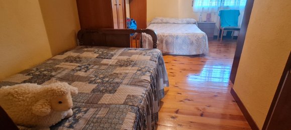 Casa de 3 dormitorios en Valladolid, Spain No. 191050 10