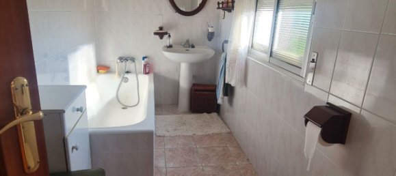 Casa de 3 dormitorios en Valladolid, Spain No. 191050 12