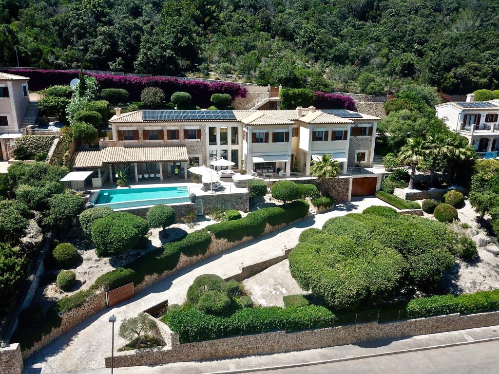 6 bedrooms Villa in Mallorca, Spain No. 259640