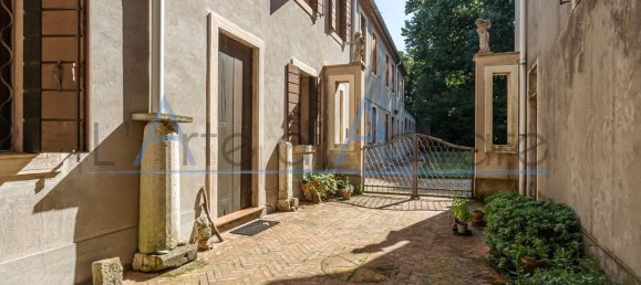 29 غرف نوم فيلا في Albignasego, Italy رقم 362601 9