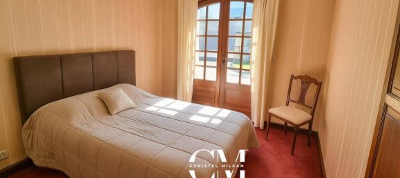 3 bedrooms House in Merignac, France No. 318925 5